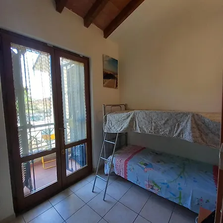 Nyaraló Tora