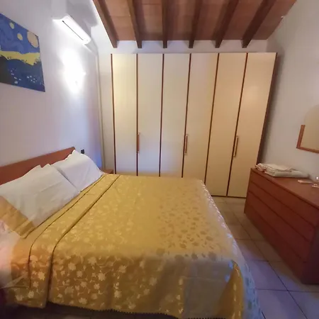 Nyaraló Tora