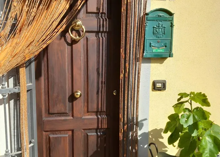 Tora * Santo Stefano di Magra