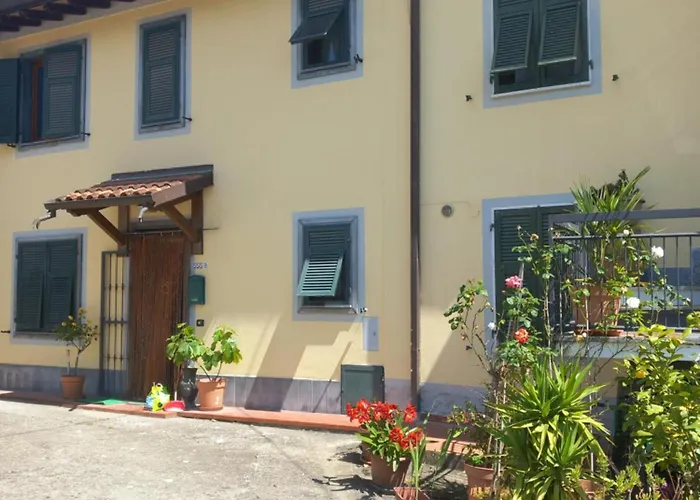 Ferienhaus Tora Santo Stefano di Magra