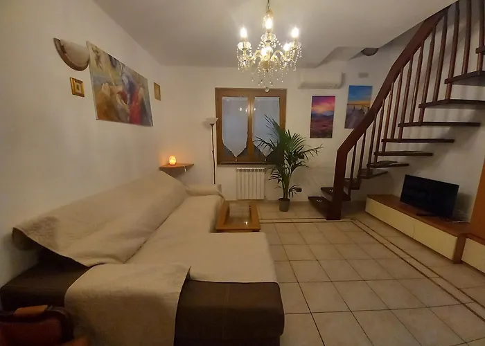 Tora Ferienhaus Santo Stefano di Magra